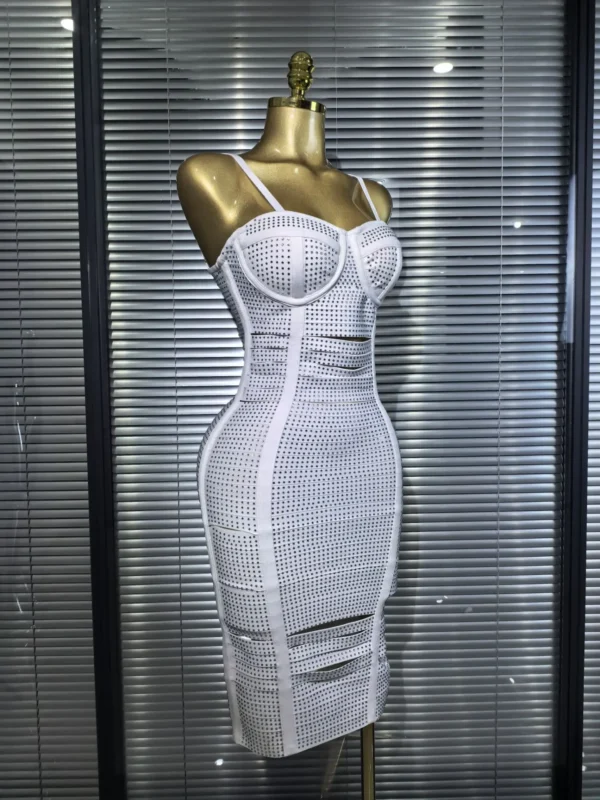 Modelo Hebe.-Vestido bandage con aberturas - Imagen 5