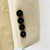 Modelo Hera.- Traje chaqueta con transparencias - Imagen 7