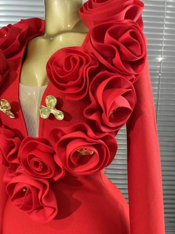 Modelo Chelsea-Vestido rojo largo de noche con flores 3D y escote profundo - Imagen 3